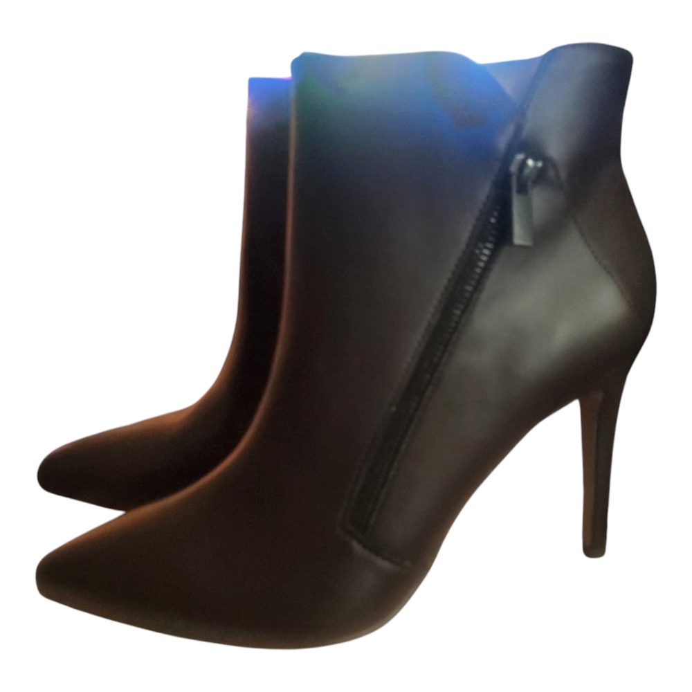 BCBG Huston Pointy Toe Booties Brownie Size 11